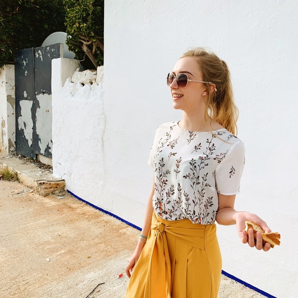 Meet your Posher, Julia